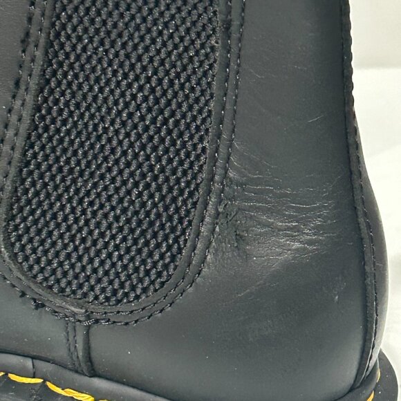 NWOT Dr. Martens 2976 Chelsea Sz 7M airwalk Napa Black ankle boots - Picture 2 of 7